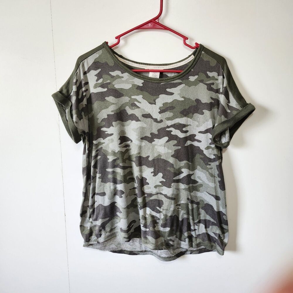 Lucky Brand Womens Camo T Shirt Small Green Crew Neck Stretch Casual Top
